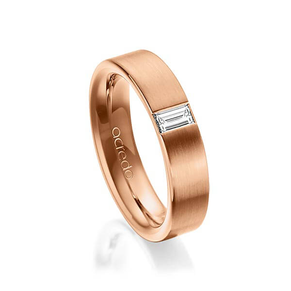 klassischer Trauring/Ehering in außen Rotgold 585 , innen Rotgold 585 mit zus. 0,2 ct. Baguette-Diamant tw, vs von acredo - A-1481-7 klassischer Trauring/Ehering in außen Rotgold 585 , innen Rotgold 585 mit zus. 0,2 ct. Baguette-Diamant tw, vs von acredo - A-1481-7