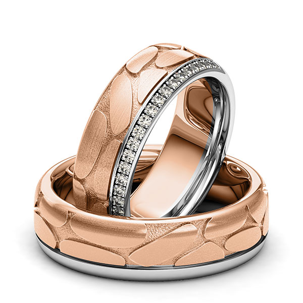Paar bicolor Memoire-Trauringe/Eheringe in Graugold 585 Rotgold 585 Laser Struktur halbausgefasst mit zus. 0,22 ct. Brillant tw, si von 123gold - Y-1392-11 Paar bicolor Memoire-Trauringe/Eheringe in Graugold 585 Rotgold 585 Laser Struktur halbausgefasst mit zus. 0,22 ct. Brillant tw, si von 123gold - Y-1392-11