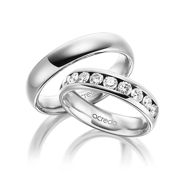 Paar klassische Memoire-Trauringe/Eheringe in außen Graugold 585 , innen Graugold 585 halbausgefasst mit zus. 1,1 ct. Brillant tw, si von acredo - A-1534-8 Paar klassische Memoire-Trauringe/Eheringe in außen Graugold 585 , innen Graugold 585 halbausgefasst mit zus. 1,1 ct. Brillant tw, si von acredo - A-1534-8