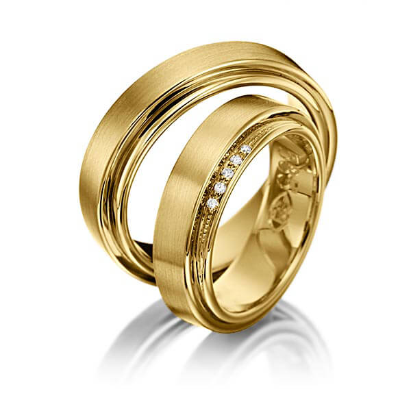 Paar klassische Trauringe/Eheringe in außen Gelbgold 585 , innen Gelbgold 585 mit zus. 0,04 ct. Brillant tw, si von 123gold - P-1064-6 Paar klassische Trauringe/Eheringe in außen Gelbgold 585 , innen Gelbgold 585 mit zus. 0,04 ct. Brillant tw, si von 123gold - P-1064-6
