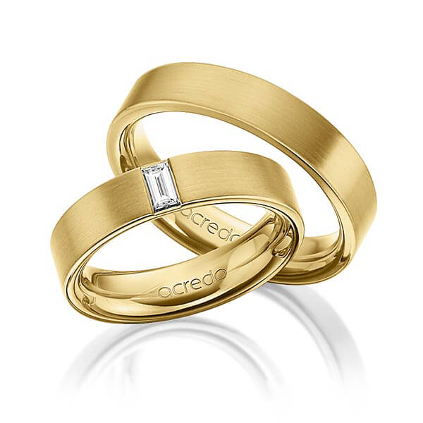 Paar klassische Trauringe/Eheringe in außen Gelbgold 585 , innen Gelbgold 585 mit zus. 0,2 ct. Baguette-Diamant tw, vs von acredo - A-1470-6 Paar klassische Trauringe/Eheringe in außen Gelbgold 585 , innen Gelbgold 585 mit zus. 0,2 ct. Baguette-Diamant tw, vs von acredo - A-1470-6