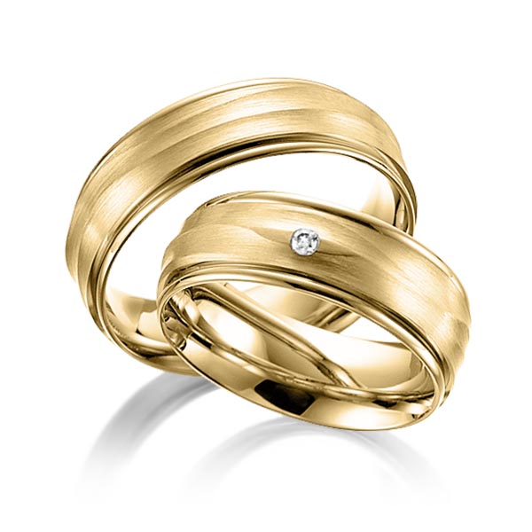 Paar klassische Trauringe/Eheringe in Gelbgold 375 mit zus. 0,03 ct. Brillant tw, si von Steinberg - T-1110-2 Paar klassische Trauringe/Eheringe in Gelbgold 375 mit zus. 0,03 ct. Brillant tw, si von Steinberg - T-1110-2