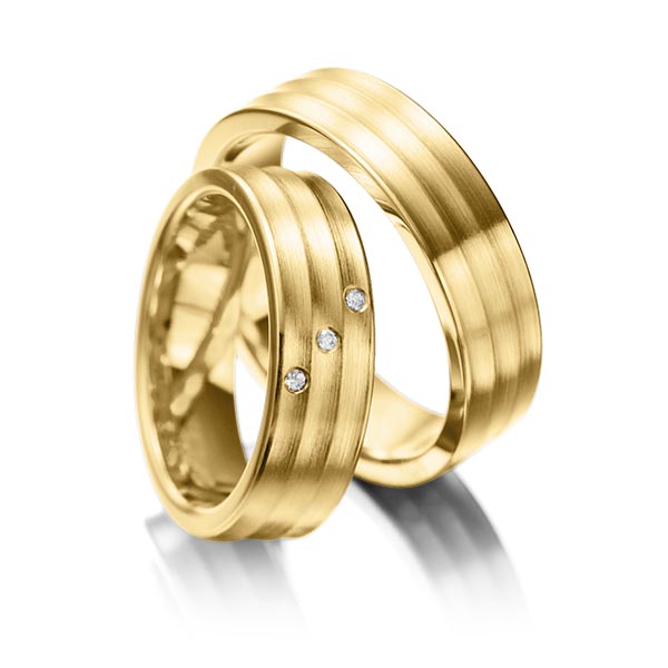 Paar klassische Trauringe/Eheringe in Gelbgold 585 mit zus. 0,03 ct. Brillant tw, si von 123gold - P-1047-1 Paar klassische Trauringe/Eheringe in Gelbgold 585 mit zus. 0,03 ct. Brillant tw, si von 123gold - P-1047-1