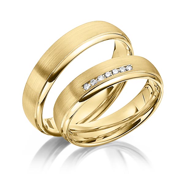 Paar klassische Trauringe/Eheringe in Gelbgold 585 mit zus. 0,07 ct. Brillant tw, si von Steinberg - Q-1332-8 Paar klassische Trauringe/Eheringe in Gelbgold 585 mit zus. 0,07 ct. Brillant tw, si von Steinberg - Q-1332-8