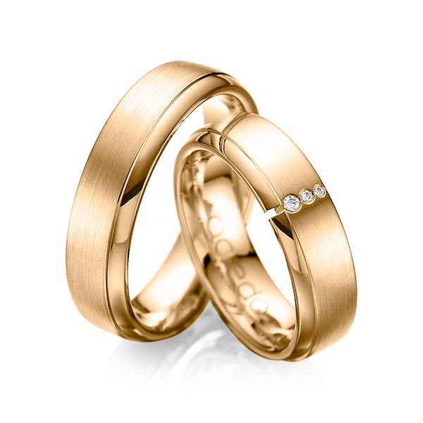 Paar klassische Trauringe/Eheringe in Roségold 585 mit zus. 0,03 ct. Brillant tw, si von acredo - A-1067-8 Paar klassische Trauringe/Eheringe in Roségold 585 mit zus. 0,03 ct. Brillant tw, si von acredo - A-1067-8