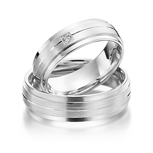 Paar klassische Trauringe/Eheringe in Weißgold 585 mit zus. 0,03 ct. Brillant tw, si von Steinberg - T-1138-2 Paar klassische Trauringe/Eheringe in Weißgold 585 mit zus. 0,03 ct. Brillant tw, si von Steinberg - T-1138-2