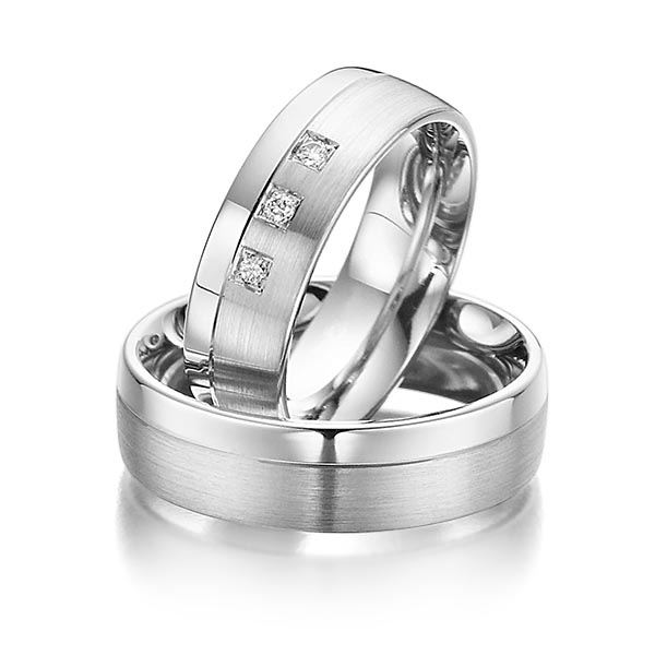 Paar klassische Trauringe/Eheringe in Weissgold 585 mit zus. 0,06 ct. Brillant tw, si von Steinberg - Q-1075-2 Paar klassische Trauringe/Eheringe in Weissgold 585 mit zus. 0,06 ct. Brillant tw, si von Steinberg - Q-1075-2