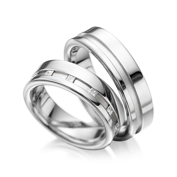 Paar klassische Trauringe/Eheringe in Weissgold 585 mit zus. 0,36 ct. Prinzess-Diamant tw, si von acredo - A-1024-1 Paar klassische Trauringe/Eheringe in Weissgold 585 mit zus. 0,36 ct. Prinzess-Diamant tw, si von acredo - A-1024-1