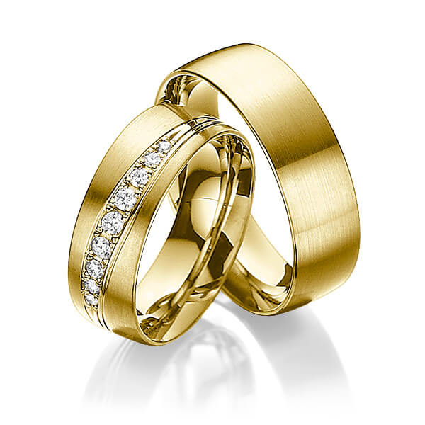 Set klassieke trouwringen in geelgoud 14 kt. met in totaal 0,19 ct. Briljant tw/si van acredo - A-3003-4 Set klassieke trouwringen in geelgoud 14 kt. met in totaal 0,19 ct. Briljant tw/si van acredo - A-3003-4