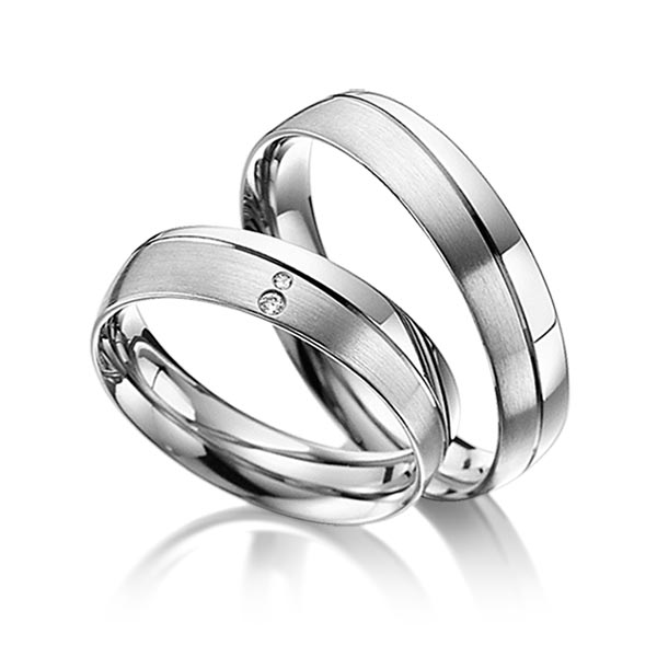 Set Klassieke trouwringen in grijsgoud 14 kt. met in totaal 0,015 ct. Briljant tw/si van acredo - A-3008-5 Set Klassieke trouwringen in grijsgoud 14 kt. met in totaal 0,015 ct. Briljant tw/si van acredo - A-3008-5