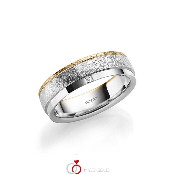 bicolor Trauring/Ehering in Roségold 585 Weißgold 585 crushed Struktur, mit zus. 0,03 ct. Prinzess-Diamant tw, si von acredo - A-2015-2 bicolor Trauring/Ehering in Roségold 585 Weißgold 585 crushed Struktur, mit zus. 0,03 ct. Prinzess-Diamant tw, si von acredo - A-2015-2