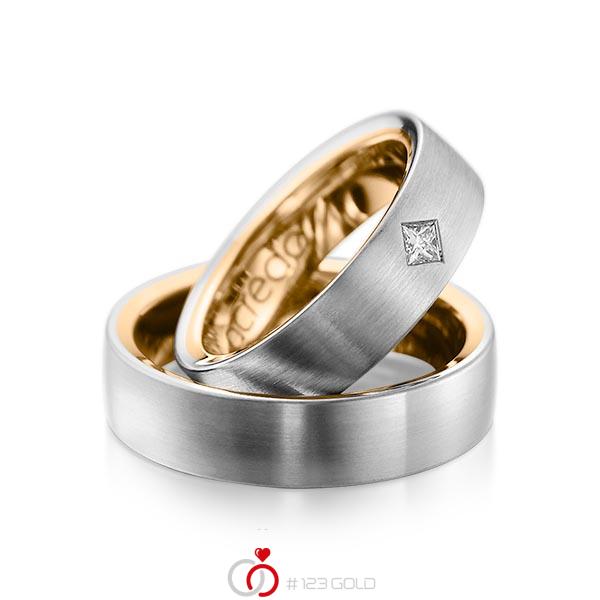 Paar bicolor Trauringe/Eheringe in aussen Graugold 585 , innen Roségold 585 mit zus. 0,12 ct. Prinzess-Diamant tw, si von acredo - A-1073-6 Paar bicolor Trauringe/Eheringe in aussen Graugold 585 , innen Roségold 585 mit zus. 0,12 ct. Prinzess-Diamant tw, si von acredo - A-1073-6