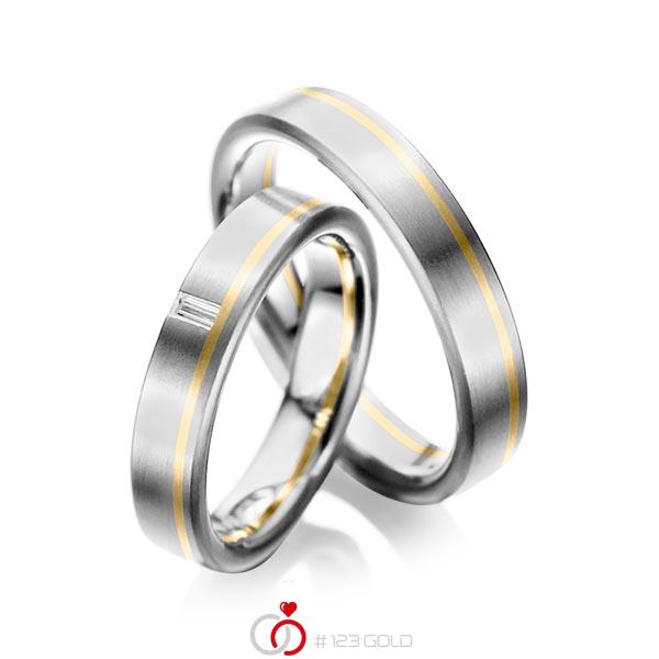 Paar bicolor Trauringe/Eheringe in Graugold 585 Gelbgold 585 mit zus. 0,05 ct. Baguette-Diamant tw, vs von acredo - A-1022-1 Paar bicolor Trauringe/Eheringe in Graugold 585 Gelbgold 585 mit zus. 0,05 ct. Baguette-Diamant tw, vs von acredo - A-1022-1