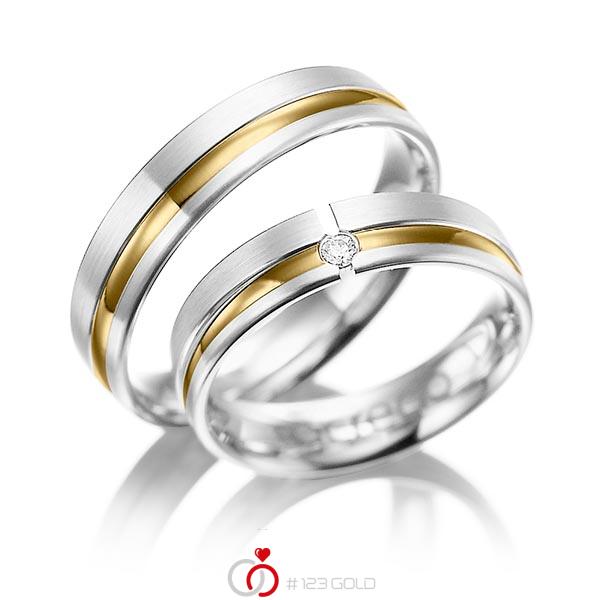 Paar bicolor Trauringe/Eheringe in Weissgold 585 Gelbgold 585 mit zus. 0,04 ct. Brillant tw, si von acredo - A-1047-1 Paar bicolor Trauringe/Eheringe in Weissgold 585 Gelbgold 585 mit zus. 0,04 ct. Brillant tw, si von acredo - A-1047-1