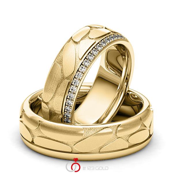 Paar klassische Memoire-Trauringe/Eheringe in Gelbgold 585 Laser Struktur halbausgefasst mit zus. 0,22 ct. Brillant tw, si von 123gold - Y-1392-6 Paar klassische Memoire-Trauringe/Eheringe in Gelbgold 585 Laser Struktur halbausgefasst mit zus. 0,22 ct. Brillant tw, si von 123gold - Y-1392-6