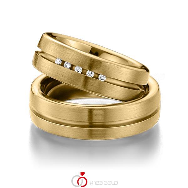 Paar klassische Trauringe/Eheringe in aussen Gelbgold 585 , innen Gelbgold 585 mit zus. 0,075 ct. Brillant tw, si von 123gold - Y-1288-8 Paar klassische Trauringe/Eheringe in aussen Gelbgold 585 , innen Gelbgold 585 mit zus. 0,075 ct. Brillant tw, si von 123gold - Y-1288-8