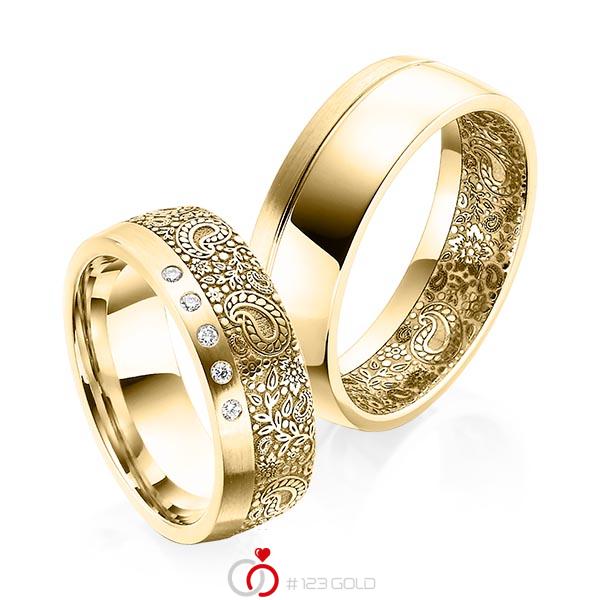 Paar klassische Trauringe/Eheringe in Gelbgold 585 Laser Struktur mit zus. 0,05 ct. Brillant tw, si von 123gold - Y-1385-2 Paar klassische Trauringe/Eheringe in Gelbgold 585 Laser Struktur mit zus. 0,05 ct. Brillant tw, si von 123gold - Y-1385-2