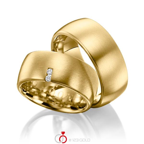 Paar klassische Trauringe/Eheringe in Gelbgold 585 mit zus. 0,04 ct. Brillant tw, si von Steinberg - Q-1237-4 Paar klassische Trauringe/Eheringe in Gelbgold 585 mit zus. 0,04 ct. Brillant tw, si von Steinberg - Q-1237-4