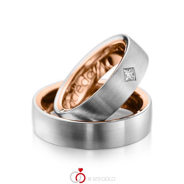 Set Bicolor trouwringen in buiten grijsgoud 14 kt. , binnen roodgoud 14 kt. met in totaal 0,12 ct. Princess-Diamant tw/si van acredo - A-1073-7 Set Bicolor trouwringen in buiten grijsgoud 14 kt. , binnen roodgoud 14 kt. met in totaal 0,12 ct. Princess-Diamant tw/si van acredo - A-1073-7