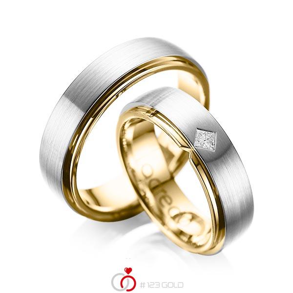 Set Bicolor trouwringen in buiten platina 950 , binnen geelgoud 18 kt. met in totaal 0,1 ct. Princess-Diamant tw/si van acredo - A-1061-2 Set Bicolor trouwringen in buiten platina 950 , binnen geelgoud 18 kt. met in totaal 0,1 ct. Princess-Diamant tw/si van acredo - A-1061-2