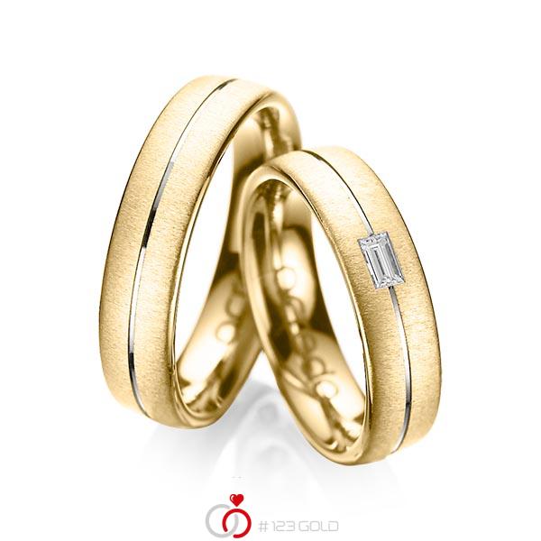 Set Bicolor trouwringen in geelgoud 14 kt. witgoud 14 kt. met in totaal 0,12 ct. Baguette-Diamant tw,vs van acredo - A-1019-10 Set Bicolor trouwringen in geelgoud 14 kt. witgoud 14 kt. met in totaal 0,12 ct. Baguette-Diamant tw,vs van acredo - A-1019-10