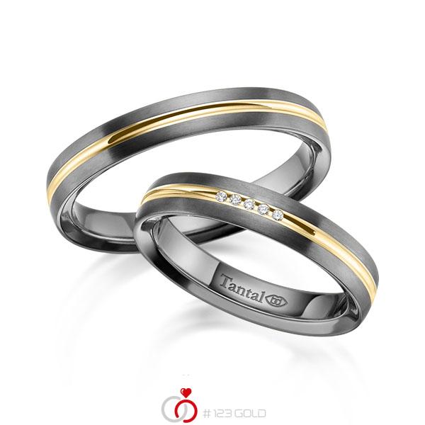 Set Bicolor trouwringen in inside Tantalum , outside Tantalum geelgoud 18 kt. met in totaal 0,025 ct. Briljant tw/si - UQ-1052-4 Set Bicolor trouwringen in inside Tantalum , outside Tantalum geelgoud 18 kt. met in totaal 0,025 ct. Briljant tw/si - UQ-1052-4