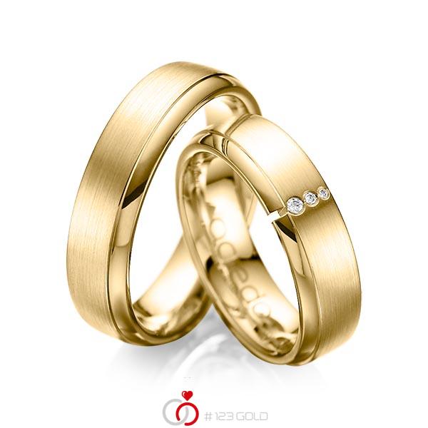 Set Klassieke trouwringen in geelgoud 14 kt. met in totaal 0,03 ct. Briljant tw/si van acredo - A-1067-9 Set Klassieke trouwringen in geelgoud 14 kt. met in totaal 0,03 ct. Briljant tw/si van acredo - A-1067-9
