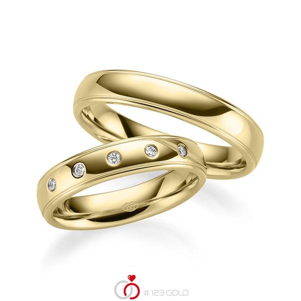 Set Klassieke trouwringen in geelgoud 14 kt. met in totaal 0,075 ct. Briljant tw/si - UQ-1010-6 Set Klassieke trouwringen in geelgoud 14 kt. met in totaal 0,075 ct. Briljant tw/si - UQ-1010-6