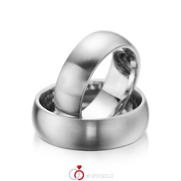 Set klassieke trouwringen in grijsgoud 14 kt. van acredo - A-1076-4 Set klassieke trouwringen in grijsgoud 14 kt. van acredo - A-1076-4