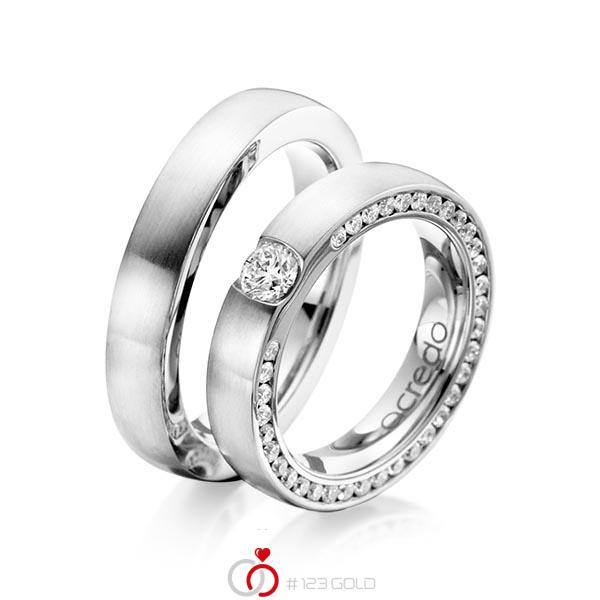 Set klassieke trouwringen in witgoud 14 kt. met 0,3 ct. + in totaal 1,08 ct. Briljant tw/si van acredo - A-1107-1 Set klassieke trouwringen in witgoud 14 kt. met 0,3 ct. + in totaal 1,08 ct. Briljant tw/si van acredo - A-1107-1