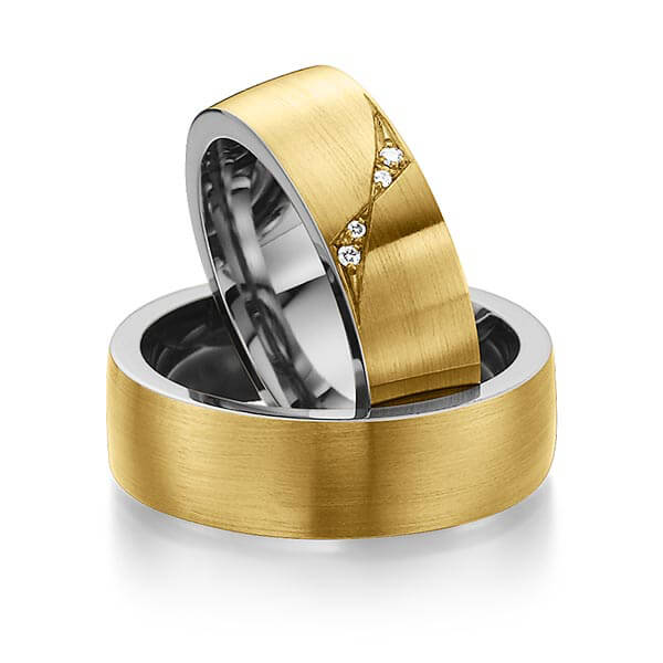 Paar bicolor Trauringe/Eheringe in außen Gelbgold 585 , innen Graugold dunkel 585 mit zus. 0,05 ct. Brillant tw, si von 123gold - Y-1303-7 Paar bicolor Trauringe/Eheringe in außen Gelbgold 585 , innen Graugold dunkel 585 mit zus. 0,05 ct. Brillant tw, si von 123gold - Y-1303-7