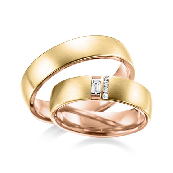 Paar bicolor Trauringe/Eheringe in außen Gelbgold 585 , innen Rotgold 585 mit zus. 0,132 ct. Baguette-Diamant & Brillant tw, vs von acredo - A-6018-17 Paar bicolor Trauringe/Eheringe in außen Gelbgold 585 , innen Rotgold 585 mit zus. 0,132 ct. Baguette-Diamant & Brillant tw, vs von acredo - A-6018-17
