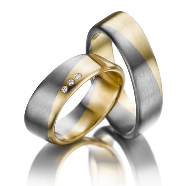 Paar bicolor Trauringe/Eheringe in Graugold 585 Gelbgold 585 mit zus. 0,03 ct. Brillant tw, si von 123gold - P-1141-1 Paar bicolor Trauringe/Eheringe in Graugold 585 Gelbgold 585 mit zus. 0,03 ct. Brillant tw, si von 123gold - P-1141-1