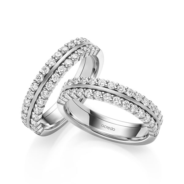 Paar klassische Memoire-Trauringe/Eheringe in Weißgold 585 halbausgefasst mit zus. 1,28 ct. tw, si von acredo - A-2181-4 Paar klassische Memoire-Trauringe/Eheringe in Weißgold 585 halbausgefasst mit zus. 1,28 ct. tw, si von acredo - A-2181-4