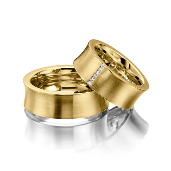 Paar klassische Trauringe/Eheringe in Gelbgold 585 mit zus. 0,06 ct. Brillant tw, si von 123gold - Y-1120-1 Paar klassische Trauringe/Eheringe in Gelbgold 585 mit zus. 0,06 ct. Brillant tw, si von 123gold - Y-1120-1
