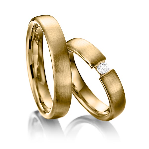 Paar klassische Trauringe/Eheringe in Gelbgold 585 mit zus. 0,1 ct. Brillant tw, si von 123GOLD - Y-1103-5 Paar klassische Trauringe/Eheringe in Gelbgold 585 mit zus. 0,1 ct. Brillant tw, si von 123GOLD - Y-1103-5