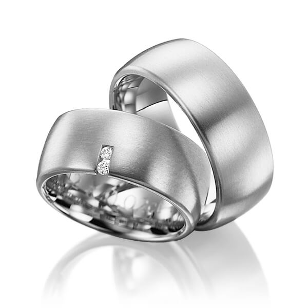 Paar klassische Trauringe/Eheringe in Graugold 585 mit zus. 0,04 ct. Brillant tw, si von Steinberg - Q-1237-5 Paar klassische Trauringe/Eheringe in Graugold 585 mit zus. 0,04 ct. Brillant tw, si von Steinberg - Q-1237-5
