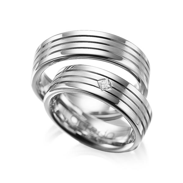 Paar klassische Trauringe/Eheringe in Graugold 585 mit zus. 0,08 ct. Prinzess-Diamant tw, si von acredo - A-1023-7 Paar klassische Trauringe/Eheringe in Graugold 585 mit zus. 0,08 ct. Prinzess-Diamant tw, si von acredo - A-1023-7