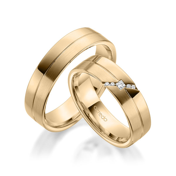 Paar klassische Trauringe/Eheringe in Roségold 585 mit zus. 0,05 ct. Prinzess-Diamant & Brillant tw, si von acredo - A-1954-7 Paar klassische Trauringe/Eheringe in Roségold 585 mit zus. 0,05 ct. Prinzess-Diamant & Brillant tw, si von acredo - A-1954-7
