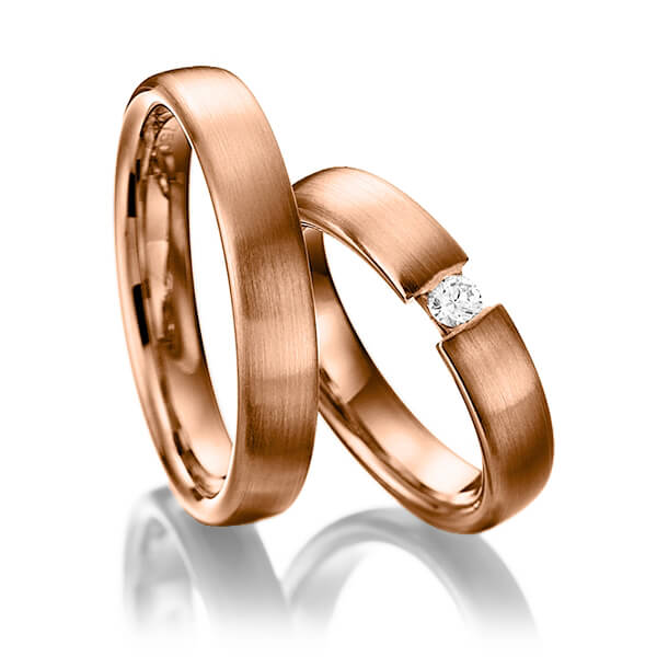 Paar klassische Trauringe/Eheringe in Rotgold 585 mit zus. 0,1 ct. Brillant tw, si von Steinberg - Q-1247-7 Paar klassische Trauringe/Eheringe in Rotgold 585 mit zus. 0,1 ct. Brillant tw, si von Steinberg - Q-1247-7