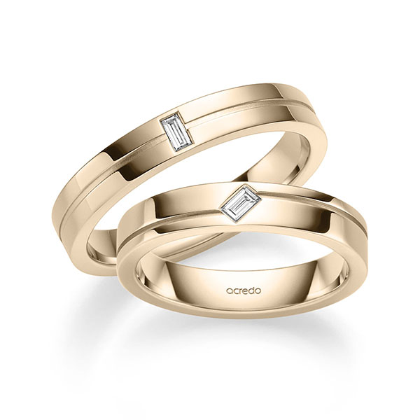 Paar klassische Trauringe/Eheringe in Signature Gold 585 mit zus. 0,13 ct. Baguette-Diamant tw, vs von acredo - S-1377-6