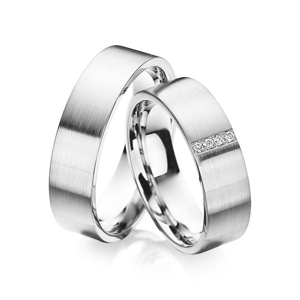 Paar klassische Trauringe/Eheringe in Weißgold 585 mit zus. 0,04 ct. Brillant tw, si von Steinberg - Q-1004-1 Paar klassische Trauringe/Eheringe in Weißgold 585 mit zus. 0,04 ct. Brillant tw, si von Steinberg - Q-1004-1