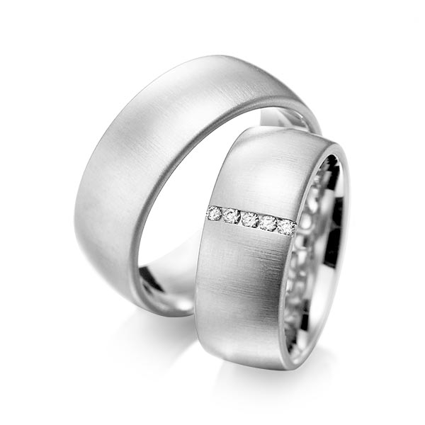 Paar klassische Trauringe/Eheringe in Weissgold 585 mit zus. 0,075 ct. Brillant tw, si von acredo - A-1092-1 Paar klassische Trauringe/Eheringe in Weissgold 585 mit zus. 0,075 ct. Brillant tw, si von acredo - A-1092-1