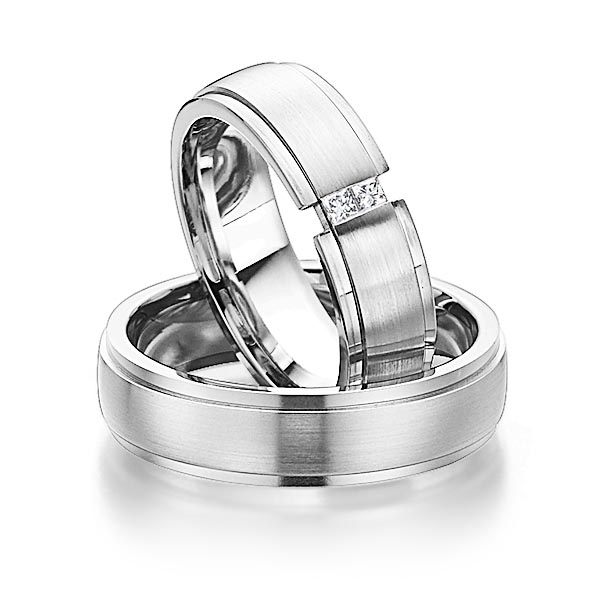 Paar klassische Trauringe/Eheringe in Weißgold 585 mit zus. 0,08 ct. Prinzess-Diamant tw, si von 123GOLD - Y-1287-7 Paar klassische Trauringe/Eheringe in Weißgold 585 mit zus. 0,08 ct. Prinzess-Diamant tw, si von 123GOLD - Y-1287-7