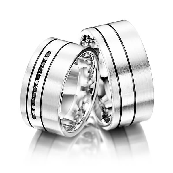Paar klassische Trauringe/Eheringe in Weißgold 585 mit zus. 0,12 ct. Brillant schwarz von Merii - M-1066-2 Paar klassische Trauringe/Eheringe in Weißgold 585 mit zus. 0,12 ct. Brillant schwarz von Merii - M-1066-2