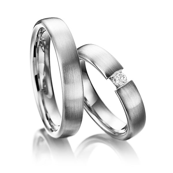 Paar klassische Trauringe/Eheringe in Weißgold 585 mit zus. 0,1 ct. Brillant tw, si von 123GOLD - Y-1103-4