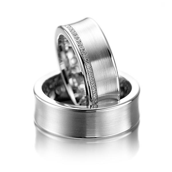 Paar klassische Trauringe/Eheringe in Weißgold 585 mit zus. 0,28 ct. Brillant tw, si von acredo - A-1058-1