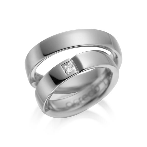 Pair classic wedding bands in dark grey gold 585 with in total 0,15 ct. princess diamond tw,si by acredo - A-1029-2 Pair classic wedding bands in dark grey gold 585 with in total 0,15 ct. princess diamond tw,si by acredo - A-1029-2