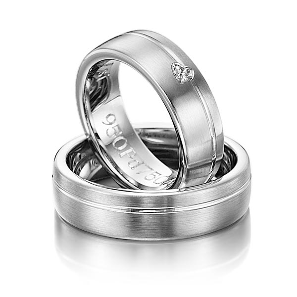 Pair classic wedding bands in Platinum 950 with in total 0,1 ct. heart diamond tw,vs by Eternal Touch - Y-1133-2 Pair classic wedding bands in Platinum 950 with in total 0,1 ct. heart diamond tw,vs by Eternal Touch - Y-1133-2