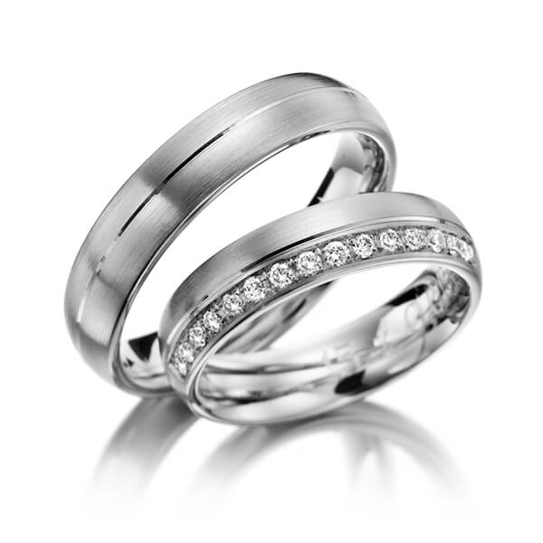Pair classic wedding bands in Steel with in total 0,225 ct. brilliant tw,si by Eternal Touch - Y-1031-4 Pair classic wedding bands in Steel with in total 0,225 ct. brilliant tw,si by Eternal Touch - Y-1031-4
